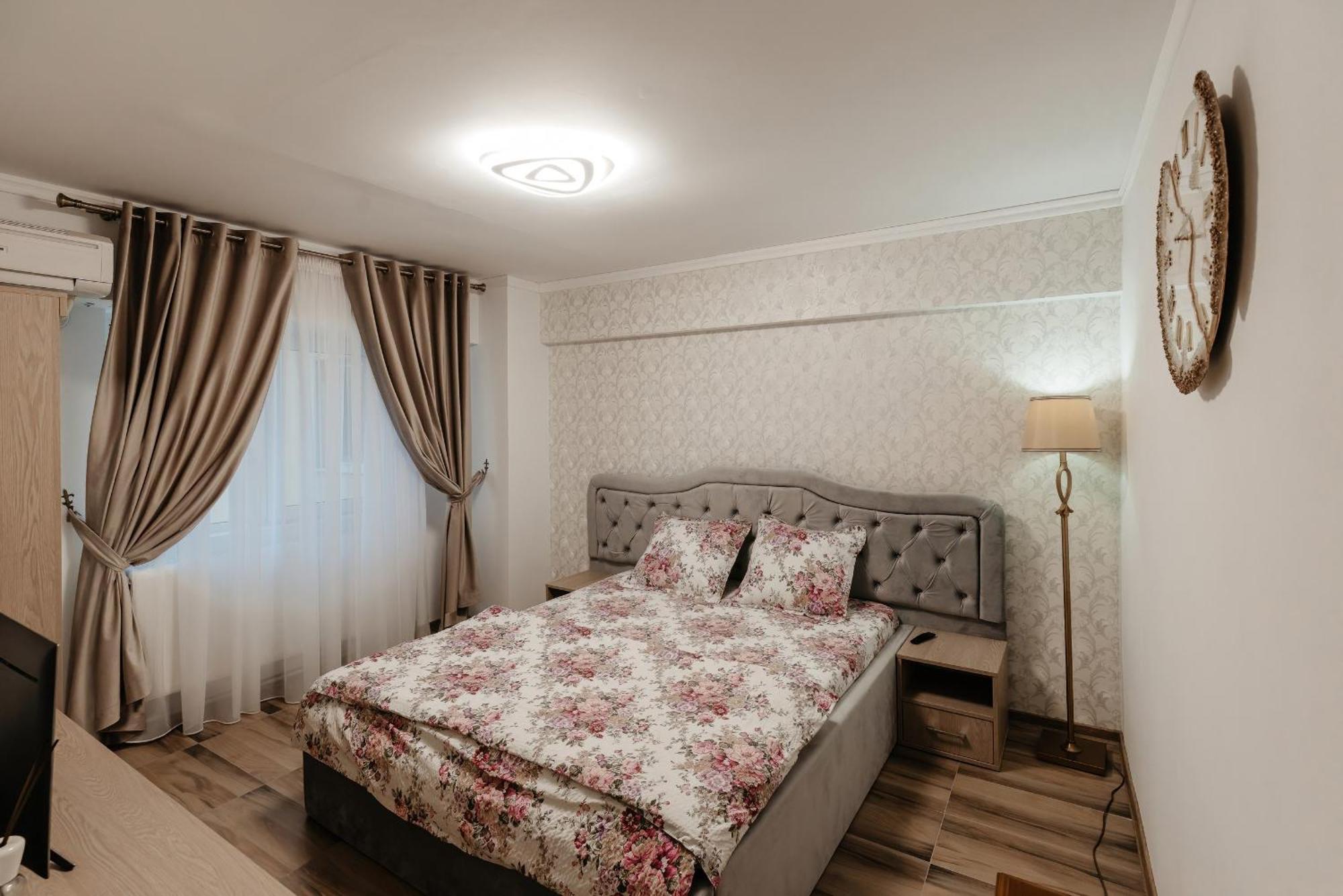 Luxury Radox Apartment Buzau City Center Eksteriør bilde