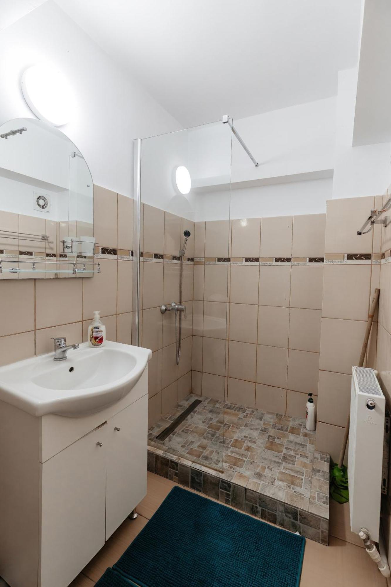 Luxury Radox Apartment Buzau City Center Eksteriør bilde