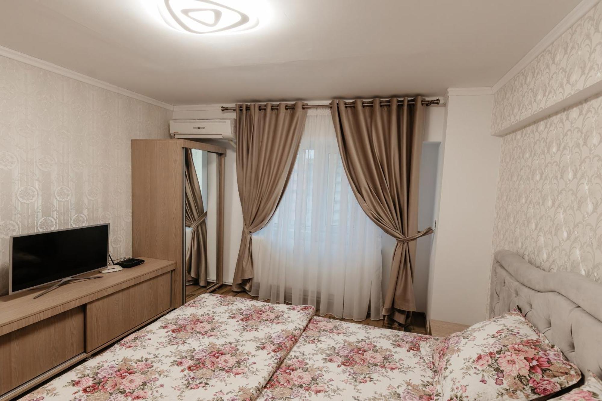 Luxury Radox Apartment Buzau City Center Eksteriør bilde