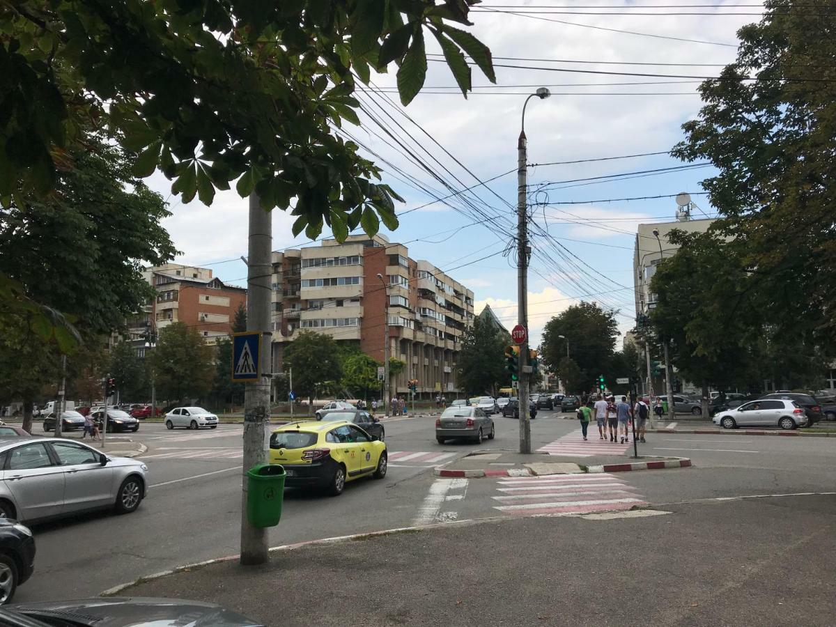 Luxury Radox Apartment Buzau City Center Eksteriør bilde
